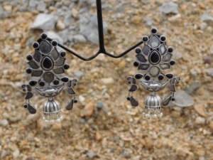 ต่างหู Jhumka ต่างหูหินทำด้วยมือเงินเหมือน - Product Image 5