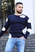 Pulls Élégants pour Hommes Faits Main