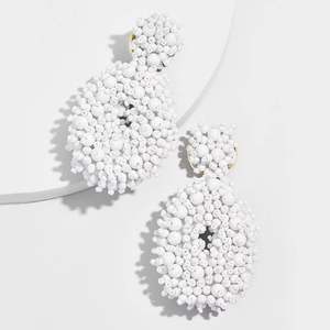 Pendientes artesanales Bliss Miyuki con cuentas - Product Image 1