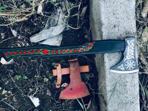 หัวขวานเหล็กไวกิ้งแบบทำมือพร้อมที่จับไม้กลางแจ้งตั้งแคมป์ - Product Image 4