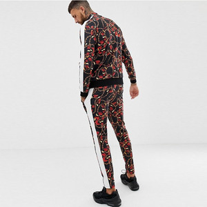 Conjunto de chándal con capucha y logotipo personalizado para hombre, chándal con capucha, nuevo diseño ecológico de fabricación, ropa deportiva al por mayor, conjunto de chándal, sudaderas con capucha para hombre, chaqueta acolchada - Product Image 3