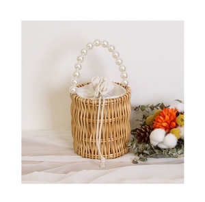 Sac de panier tissé à la main/perle poignée supérieure sacs à main d'été/rubans sac fourre-tout en rotin à nœud 99GD - Product Image 1