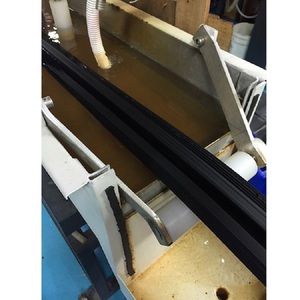 Tiras y Sellos de Goma de Alta Calidad Marca Gaintech, Negros, de TPV/TPE, Hechos a Medida OEM, para Muros Cortina con Varios Tipos - Product Image 2