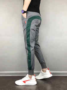 Ensemble de survêtement décontracté pour homme, grande taille, léger, coupe ample, imprimé réfléchissant, pantalon de survêtement avec cordon de serrage, coupe-vent, doublure en mesh - Product Image 6