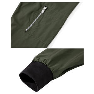 ซอฟต์เชลล์กันลมกันน้ำสำหรับผู้ชายสไตล์มหาวิทยาลัยสีเขียวปกตั้งสำหรับฤดูหนาวดีไซน์แบบกำหนดเอง - Product Image 5