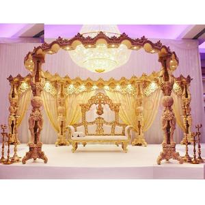 Exclusivo Mandap de Boda de Madera con Diseño de Corona Real, Mandap de Boda de Madera Artesanal de Moda, Diseño de Mandaps de Boda de Madera en Tendencia, EE. UU. - Product Image 1