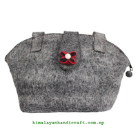 Tas Tangan Wanita Nepal Buatan Tangan Gaya Inggris Bahan Felt Nonwoven Bordir Desain Bunga Bahan Tahan Lama Bentuk Dua Bulan Sabit