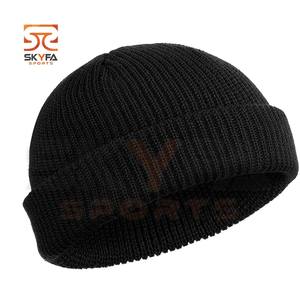 Classic Men's Warm Winter Hats Custom Logo Daily Acrylic Beanie Cap - Product Image 5