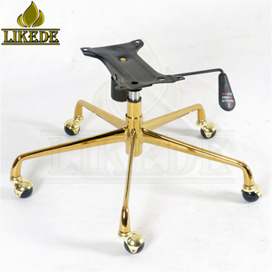 Base <span class=keywords><strong>per</strong></span> Sedia da Ufficio Direzionale in <span class=keywords><strong>Rete</strong></span> con 5 <span class=keywords><strong>Gambe</strong></span> <span class=keywords><strong>a</strong></span> Artiglio in Metallo Alluminio Placcato Oro - Product Image 4