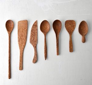 Ensemble de couverts en bois poli foncé, décoration de table à manger et de cuisine, outils à salade en bois, motifs multicolores - Product Image 6