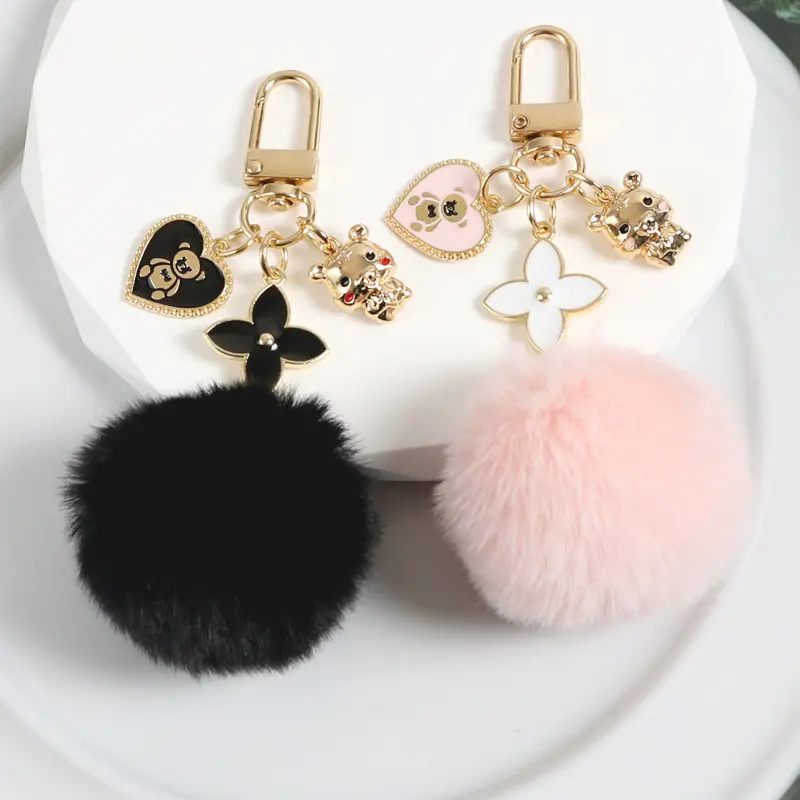 New Elegant Faux Fur Hairball Key Chain Four Leaf Clover Pendant key ring Soft Fluffy Ball Purses Phone Charm