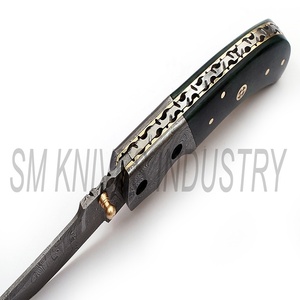 Couteau de poche pliant fait main de damas avec étui en cuir (smk1271), couteau multifonctionnel en acier, couteaux Sm de couleur bois - Product Image 3