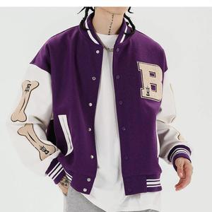 Chaqueta de béisbol personalizada de alta calidad para hombre, chaqueta universitaria de gran tamaño con diseño bordado, logotipo frontal, lona impresa para invierno - Product Image 3