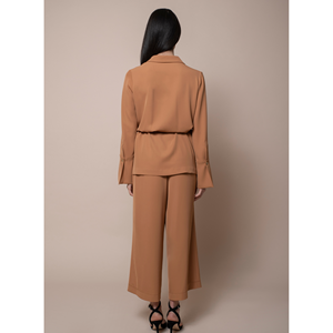 Pantalon large de qualité italienne supérieure, longueur mi-mollet, avec élastique derrière la poche française. Tissu fluide, pour les fêtes - Product Image 4