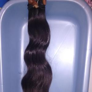 Buen precio de descuento. Precio de venta completo de fábrica virgen indio sin procesar Remy cabello humano textura ondulada tejido de cabello. - Product Image 1