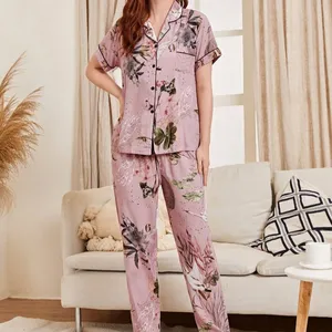New Design Sleep Set PajamasとRound Neck Womens Sleepwear Night Sleeping Clothes