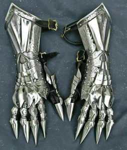 Gauntlet médiéval, paire d'accents chevalier croisé, armure en acier, gant d'horreur gothique, armure fonctionnelle - Product Image 3