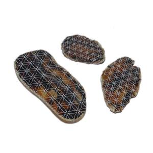 Artisanat en pierre de cristal Symbole de fleur gravé Symboles de tranche d'agate Artisanat en pierre semi-précieuse - Product Image 1