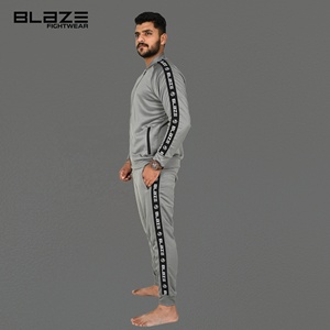 Achetez les meilleurs ensembles de survêtements personnalisés pour homme, fabriqués à partir de coton 100% pour kimon de jiu jitsu respirant - Product Image 4