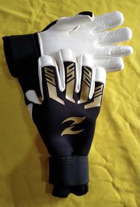 Guantes de portero profesional de alta calidad alemán 4MM látex suave y cómodo con impresión de logotipo personalizado - Product Image 2