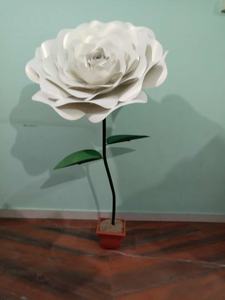 Troquelado de papel hecho a mano, flores en forma y tamaños surtidos para fabricantes de tarjetas de felicitación - Product Image 6