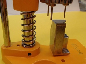 New Loại Bafute Cuộn Gấp Lật Key Pin Remover Sửa Chữa Công Cụ - Product Image 2