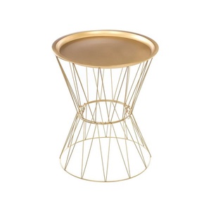 Gril en fer Table d'extrémité supérieure en bois Meubles de salon Table basse Panier en métal et bois Panier de rangement - Product Image 2