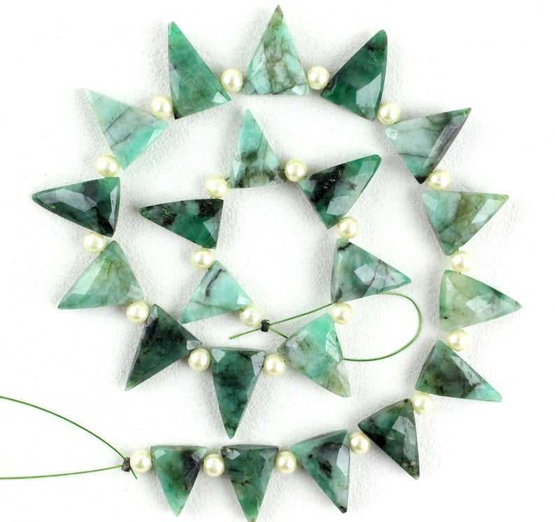 สีเขียว