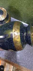Urna funeraria de latón de estilo americano clásico Suministros funerarios de metal de Brassworld India para adultos - Product Image 2