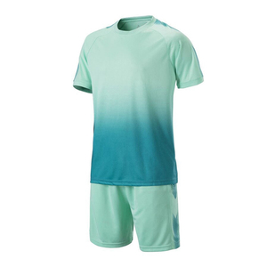 Uniforme de fútbol OEM hecho en blanco, ropa de fútbol de secado rápido - Product Image 4