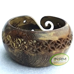 ชามเส้นด้ายไม้มากกับการออกแบบที่เป็นของแข็งที่ทำด้วยมือ - Product Image 1