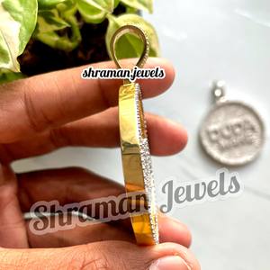 Collier personnalisé pour homme en argent 925 plaqué rhodium, serti de diamants, avec inscription, lettre en moissanite, style hip-hop, rappeur, soirées de gala, pendentif en diamant - Product Image 5