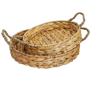 Juego de 2 bandejas de ratán para servir Diseño tejido Premium Acabado natural Perfecto para servir té, café y comida - Product Image 1