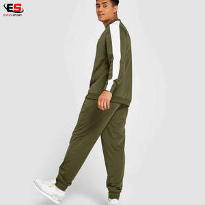 เสื้อครอปใส่ได้ทั้งชายและหญิงชุดวอร์มทรงโอเวอร์ไซส์พิมพ์ลายโลโก้สำหรับผู้ชายฤดูหนาว - Product Image 4