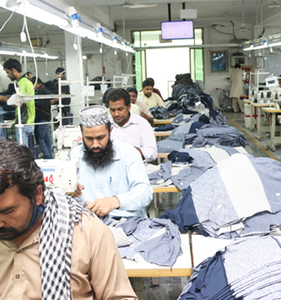 Huzaima — sweat à capuche pour hommes, à manches longues, Logo personnalisé imprimé brodé, de haute qualité, vente en gros, à la mode - Product Image 5