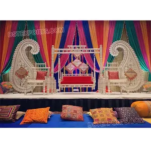 Matrimonio indiano Mehndi Stage Paisley Decor Mehndi Sangeet Stage Paisley puntelli Rajasthani Mehndi Concept decorazione di cerimonia nuziale