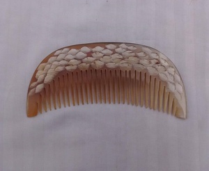 Natural Horn <b>Comb</b> - Product Image 3