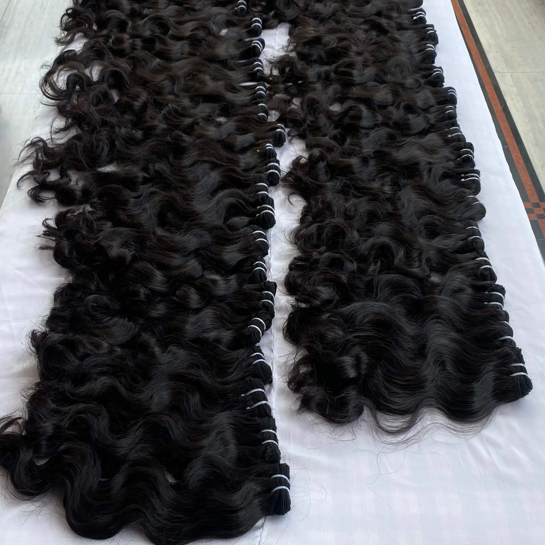 Raw cambodian Unprocessed human hair supplier,Raw cambodian Wavy Remy hair vendor,Raw cambodian curly virgin hair bundles