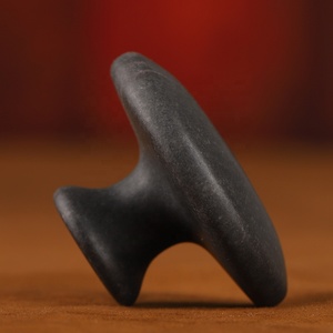 Siyah bian sıcak taşlar mantar şekilli masaj taşları gua sha aracı doğal volkanik taş bazalt sıcak taş Gua sha araçları şifa taşları - Product Image 5