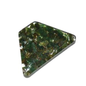 Producto de orgón curativo natural Cristal natural curativo Verde Aventurina Orgón Piedras trapezoidales Cabujones para la venta - Product Image 1
