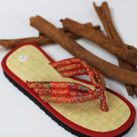 Tongs et sandales légères et respirantes en soie de cannelle et jonc de mer naturel, motif floral, tendance mode été-printemps, le meilleur du Vietnam