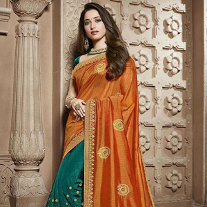 เสื้อผ้าที่มีให้เลือกมากที่สุดสำหรับผู้หญิงชาวอินเดียดีไซน์เนอร์งานปักลายสไตล์ชนเผ่า - Product Image 1