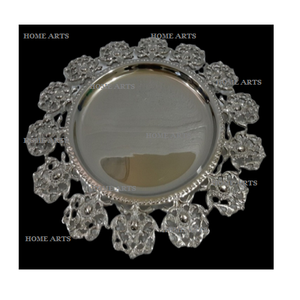 Assiette de présentation en acier inoxydable au design fantastique, de qualité supérieure, pour hôtels et restaurants, utilisée comme sous-assiette en Inde - Product Image 1