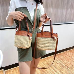 Sac de plage en paille tendance, nouveau sac messager portatif à bandoulière, idéal pour les vacances en bord de mer. - Product Image 1