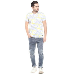 Camiseta ajustada de manga corta con cuello redondo para hombre de alta calidad con diseño de logotipo personalizado, ropa de calle por sublimación - Product Image 5