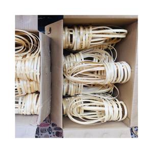 Los soportes para bebidas al aire libre están hechos a mano de bambú en Vietnam - Product Image 1