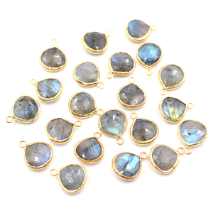 <span class=keywords><strong>Handmade</strong></span> 925 Sterling Bạc <span class=keywords><strong>bezel</strong></span> 18K vàng mạ Labradorite tim Mặt dây chuyền màu xanh xám có thể điều chỉnh kích thước quyến rũ đối với trang sức làm - Product Image 1