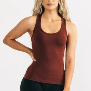 Débardeur personnalisé de yoga actif pour femmes Gilet de fitness d'entraînement de gym de style sport tendance Stringer en tissu tricoté - Product Image 1