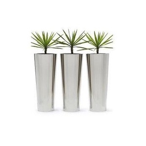 Unique <b>Polished</b> <b>Metal</b> Planter for Decorate Garden, Farm House Luxury Light Weight Manufacturer and Exporters - Product Image 6