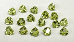ธรรมชาติ Peridot หัวใจตัด4มิลลิเมตรถึง6มิลลิเมตรเหลี่ยมเพชรพลอย-หลวม Peridot หัวใจตัด - Product Image 3